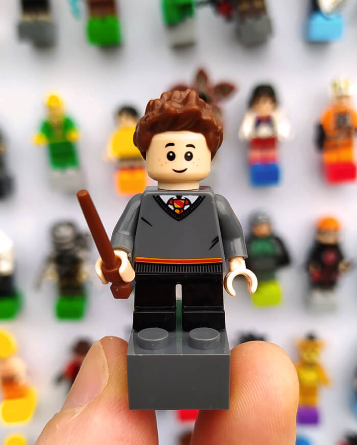 Íman Seamus Finnigan (Harry Potter e a Pedra Filosofal - Uniforme de Hogwarts)