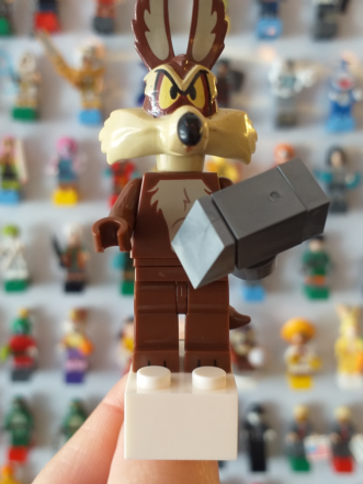 Íman Wile E. Coyote (Looney Tunes)