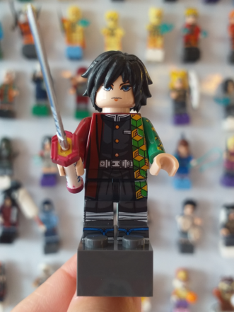 Íman Giyu Tomioka (Demon Slayer)