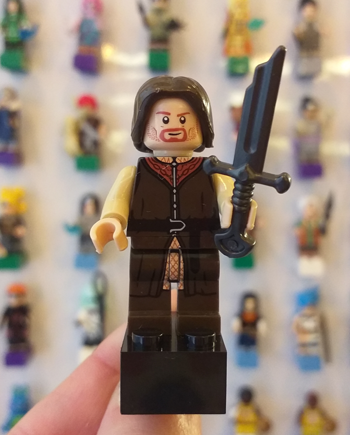 Íman Aragorn com Narsil (Senhor dos Anéis)