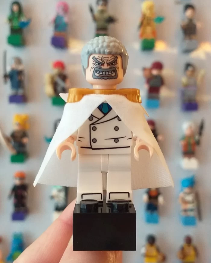 Íman Monkey D. Garp (One Piece)