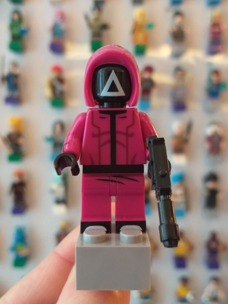 Íman Soldado Triângulo (Squid Game)